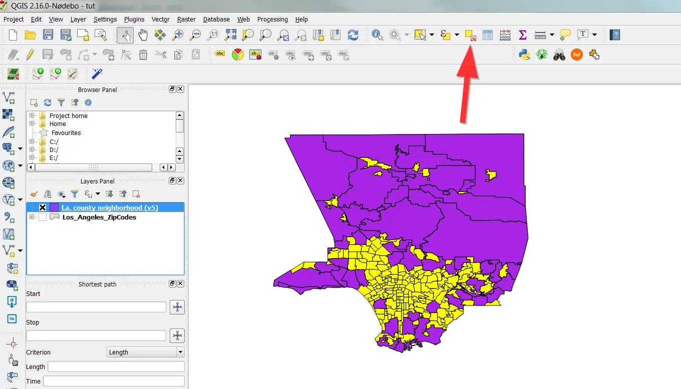 نمونهای از تحلیل شبکه در QGIS با نمایش مسیرهای حملونقل